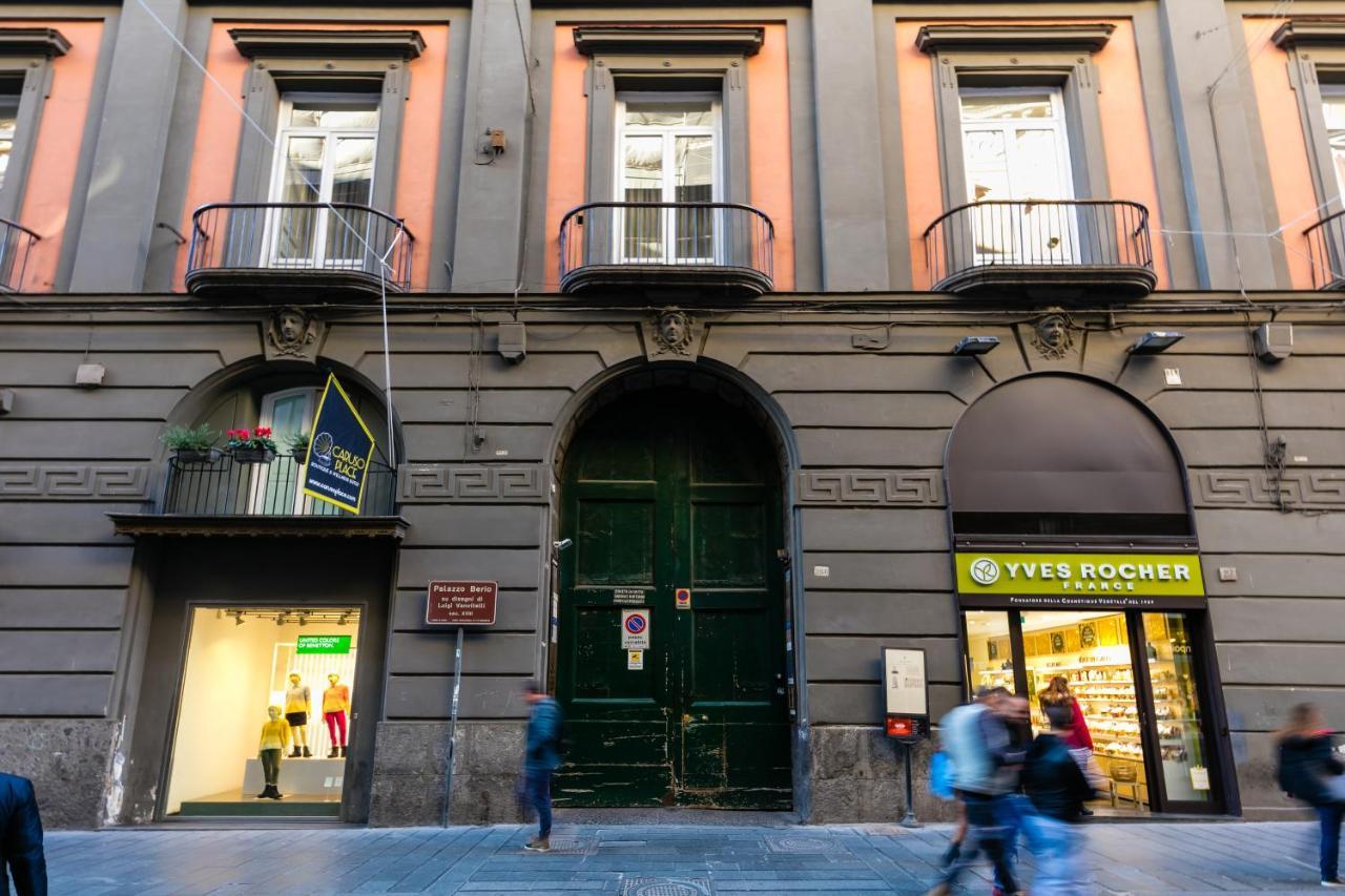 Appartamento A Palazzo Berio เนเปิลส์ ภายนอก รูปภาพ