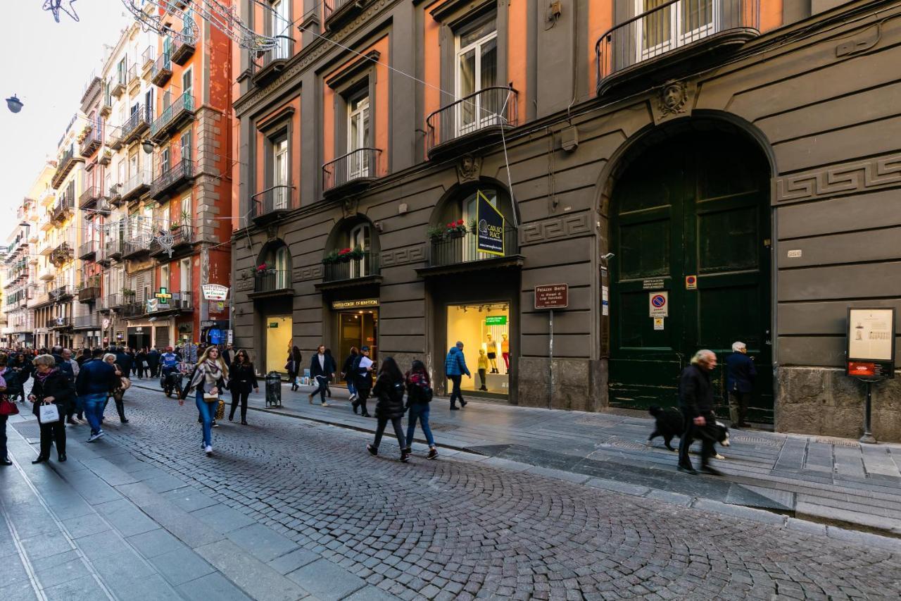 Appartamento A Palazzo Berio เนเปิลส์ ภายนอก รูปภาพ